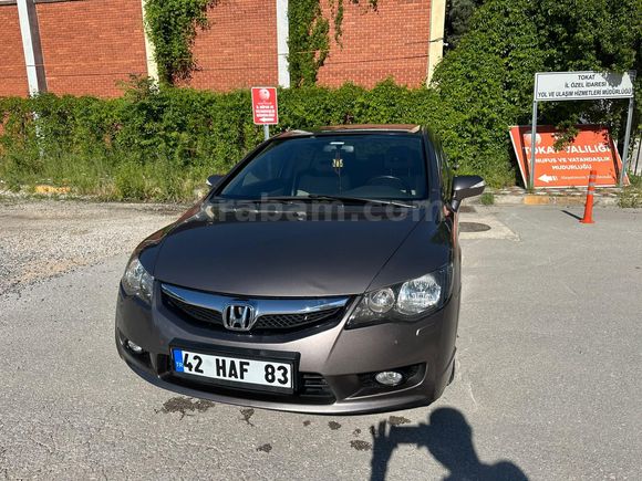 Sahibinden Honda Civic 1.6i VTEC Premium 2011 Model