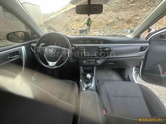 Sahibinden Toyota Corolla 1.4 D-4D Touch 2015 Model 