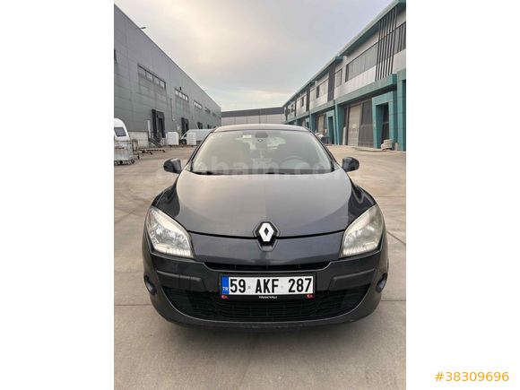 Sahibinden Renault Megane 1.5 dCi Expression 2011 Model  280.000 km Gri (metalik)