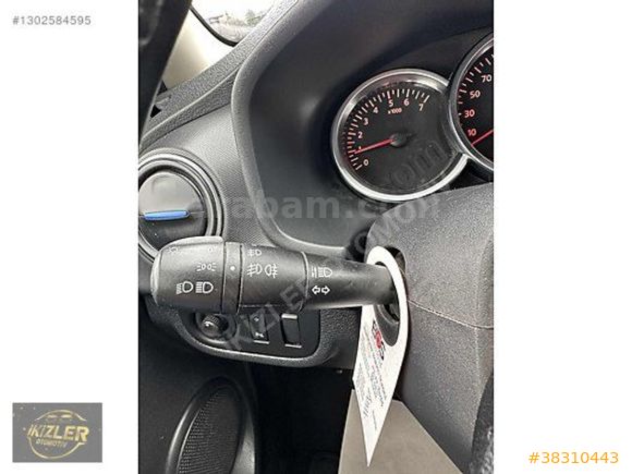 İKZİLERDEN 55 BİNDE STEPWAY COMFORT FULL+FULL DİJİTAL KLİMA 1.0T