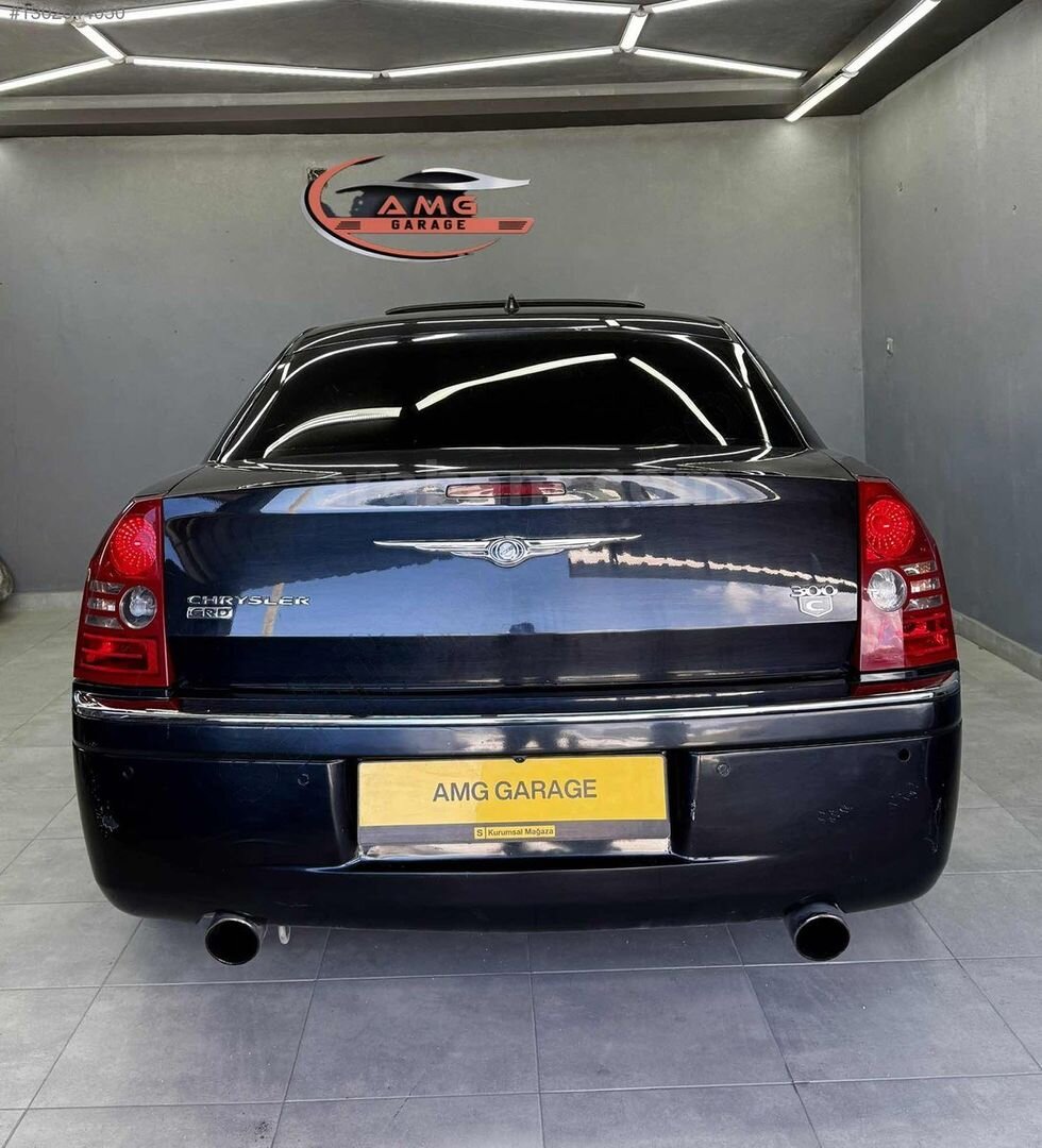 Galeriden Chrysler 300 C 3.0 CRD 2008 Model Hatay 335.000 km Siyah 5