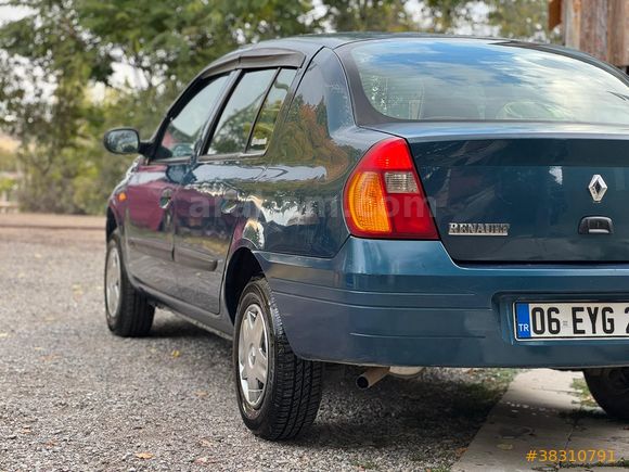 Sahibinden Renault Clio 1.4 RNA 2000 Model 