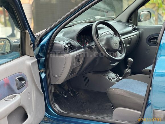 Sahibinden Renault Clio 1.4 RNA 2000 Model 