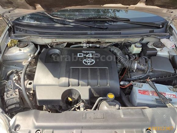 SAHİBİNDEN TEMİZ COROLLA 1.4-D4