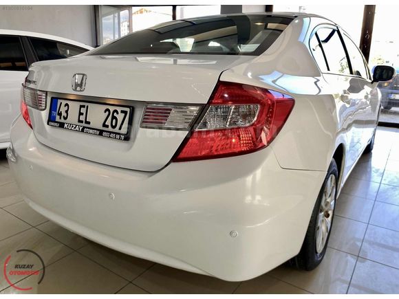 2012 CİVİC DEĞİŞENSİZ BOYASIZ MANUEL 121.KM