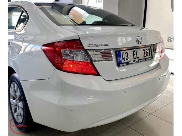 2012 CİVİC DEĞİŞENSİZ BOYASIZ MANUEL 121.KM