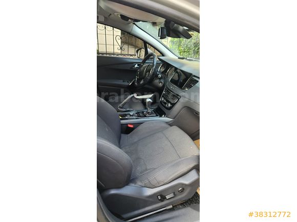 Peugeot 508 1.6 HDi Active 2012 Model 