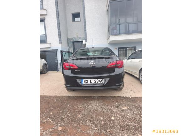 Opel Astra Hatasız boyasız değişensiz