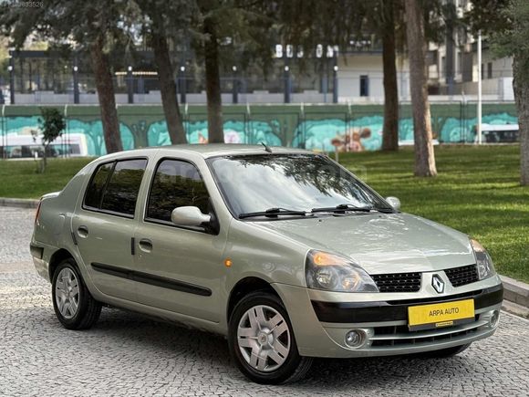 RENAULT CLİO 1.5 DCİ ORJİNAL EMSALSİZ TEMİZLİKTE SIFIR LASTİK