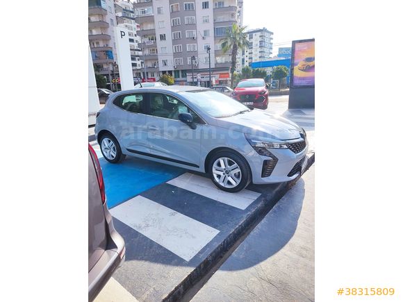 Sahibinden Renault Clio 1.0 TCe Evolution 2025 Model 