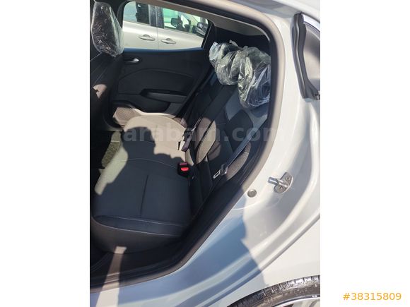 Sahibinden Renault Clio 1.0 TCe Evolution 2025 Model 