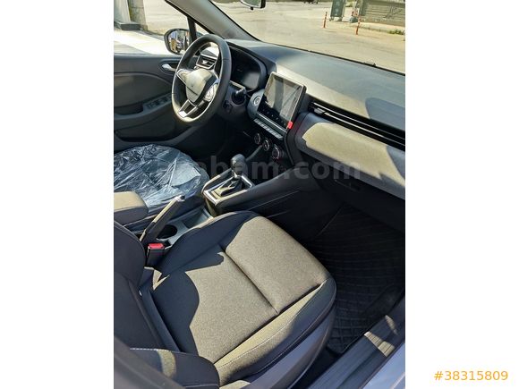 Sahibinden Renault Clio 1.0 TCe Evolution 2025 Model 