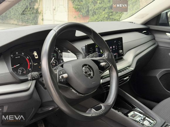 Meva Otomotiv'den Skoda Octavia 1.0 e-Tec Hibrit Elite 100bin km