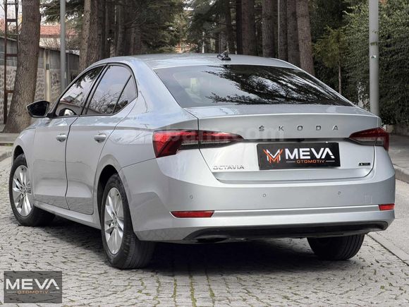 Meva Otomotiv'den Skoda Octavia 1.0 e-Tec Hibrit Elite 100bin km