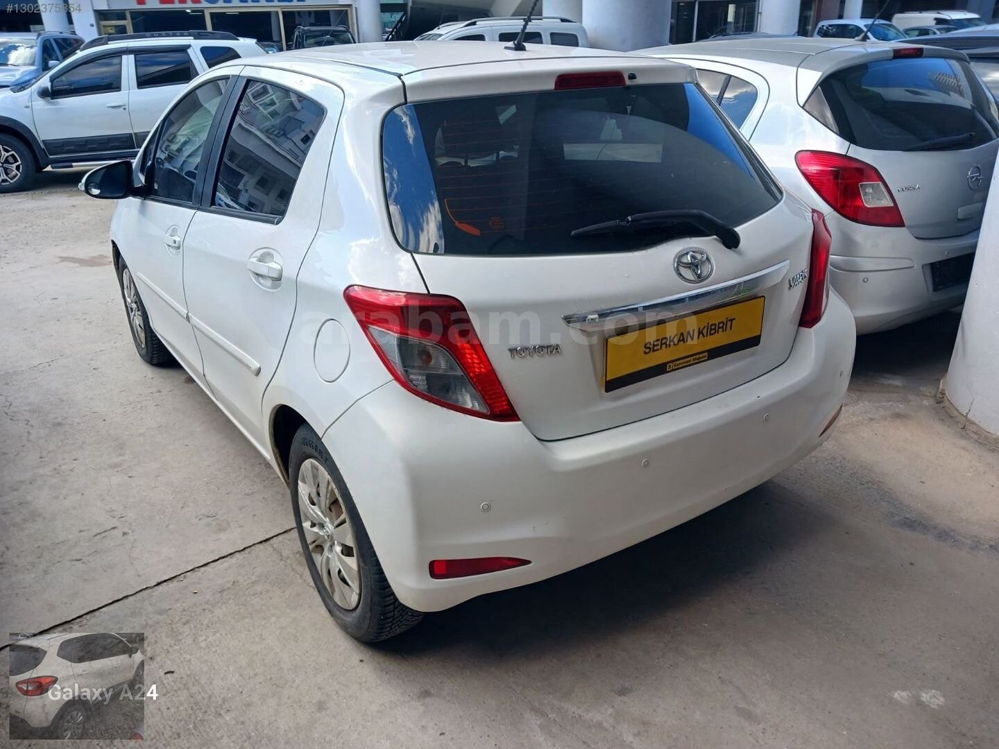 Galeriden Toyota Yaris 1.33 Cool 2013 Model İzmir 175.000 km Beyaz 6