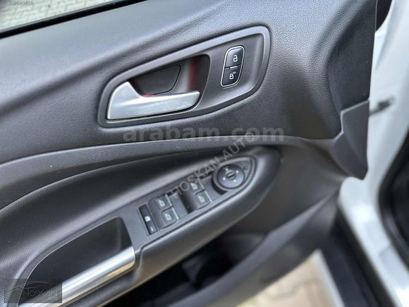 HOŞKAN AUTO DAN FORD KUGA TİTANİUM