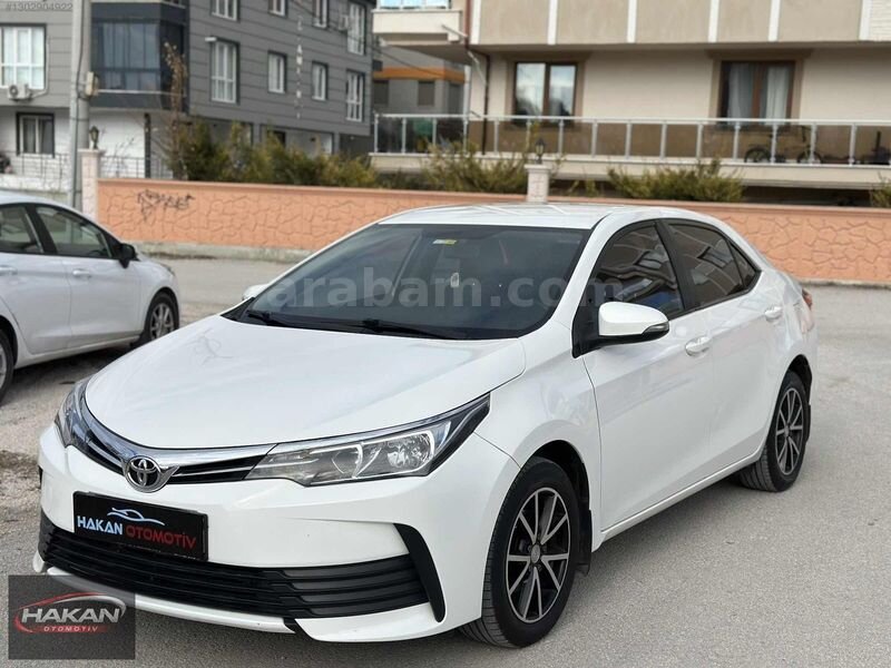 Galeriden Toyota Corolla 1.33 Life 2017 Model Burdur 143.000 km Beyaz