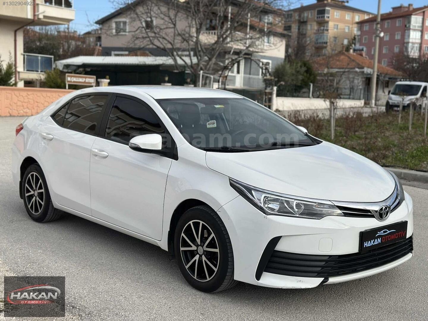 Galeriden Toyota Corolla 1.33 Life 2017 Model Burdur 143.000 km Beyaz 4
