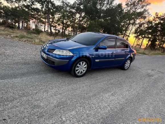 Megane 1.5 dCi Expression  2028 yilina kadar gecerli muayeneli