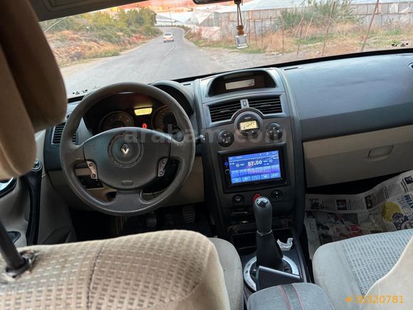 Megane 1.5 dCi Expression  2028 yilina kadar gecerli muayeneli