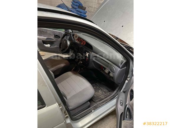 Sahibinden Renault Megane 1.6 RXT 2000 Model 