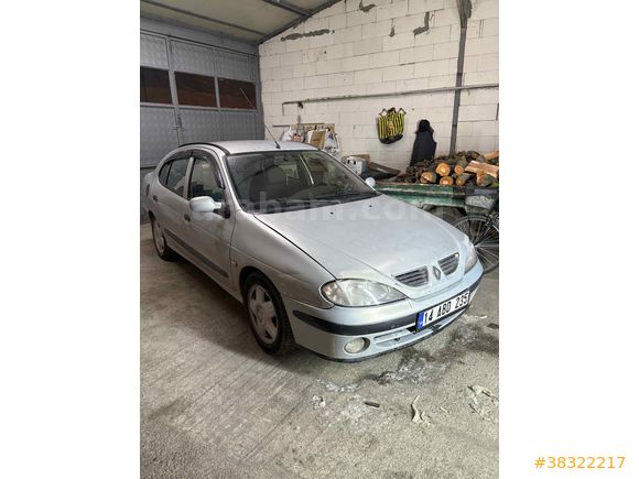Sahibinden Renault Megane 1.6 RXT 2000 Model 