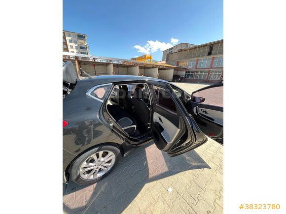 Sahibinden Kia Ceed 1.6 CRDi Concept 2012 Model