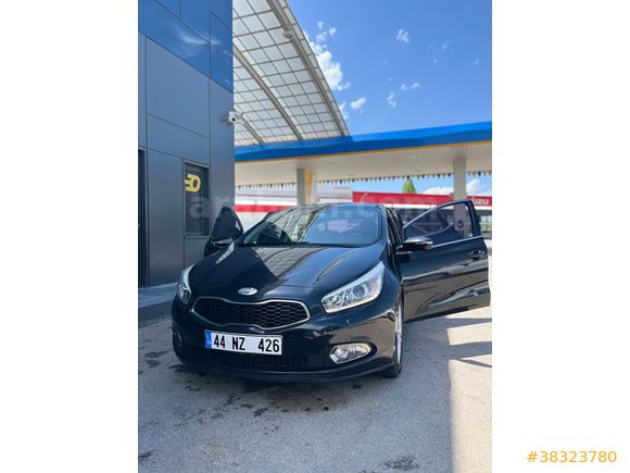 Sahibinden Kia Ceed 1.6 CRDi Concept 2012 Model