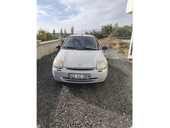 Sahibinden Renault Clio 1.4 RNA 2000 Model 