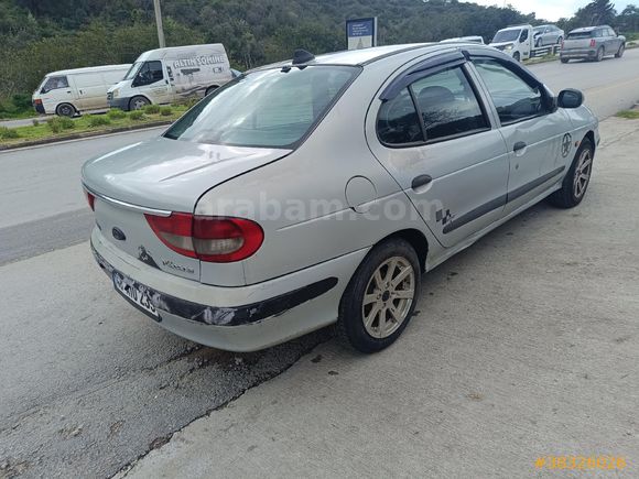 Sahibinden acill Renault Megane 1.9 DTi RTE 2001 Model