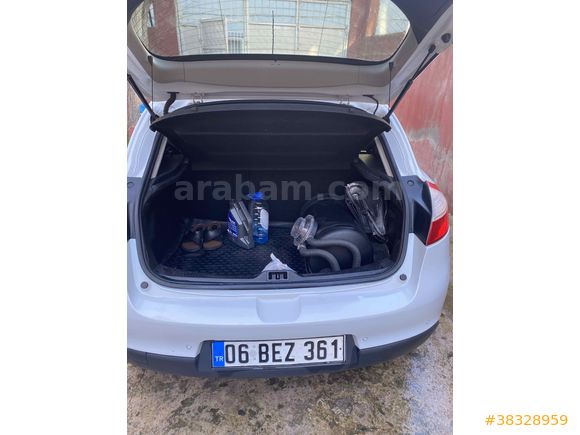 Sahibinden Renault Megane 1.6 Touch 2013 Model  126 bin km Beyaz