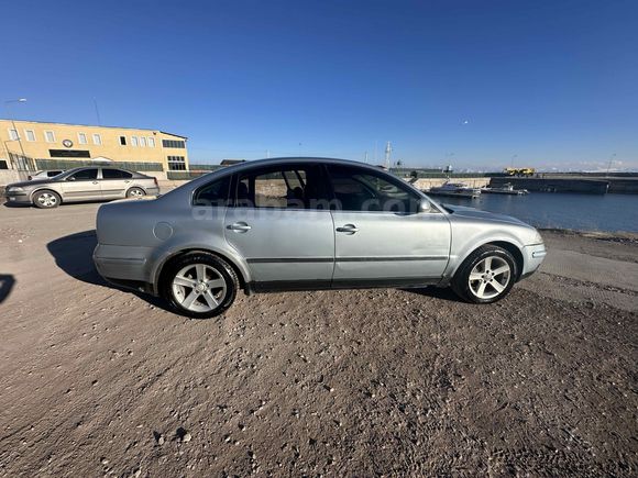 Sahibinden Volkswagen Passat 1.6 Exclusive 2004 Model  390.000 km Mavi (metalik)