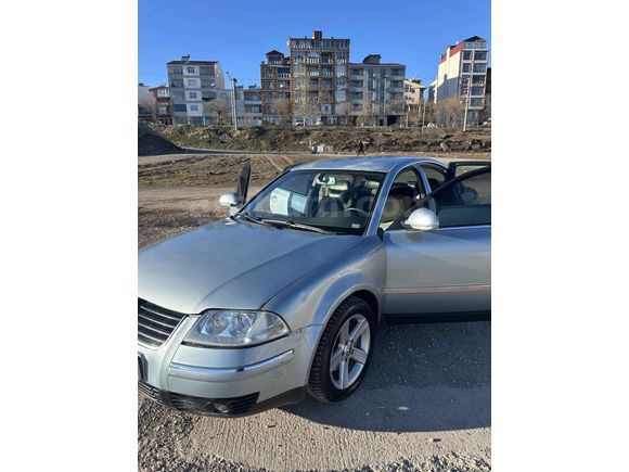 Sahibinden Volkswagen Passat 1.6 Exclusive 2004 Model  390.000 km Mavi (metalik)