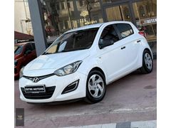 ÖZTEK MOTORS'TAN HYUNDAİ İ20 1.2 MPİ JUMP ÇOK TEMİZ