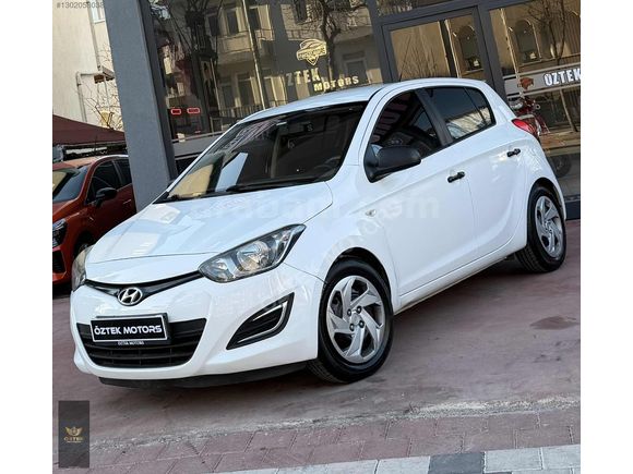 ÖZTEK MOTORS'TAN HYUNDAİ İ20 1.2 MPİ JUMP ÇOK TEMİZ