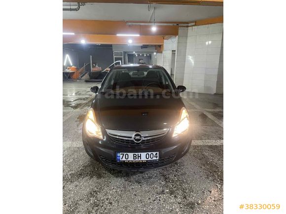Sahibinden Opel Corsa 1.2 Twinport Essentia 2013 Model  60.000 km Siyah