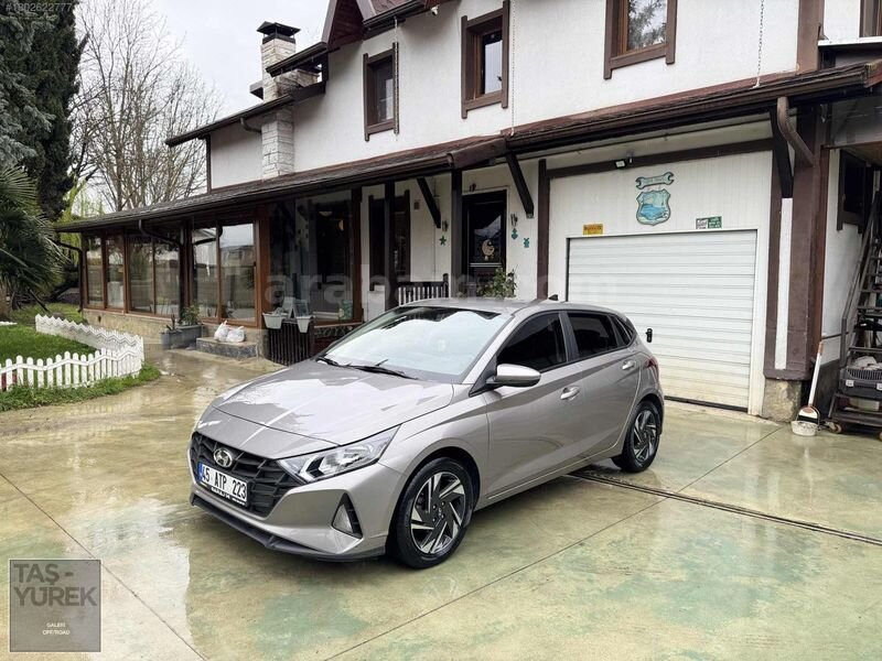 Galeriden Hyundai i20 1.4 MPI Style 2022 Model Düzce 49.000 km Gri