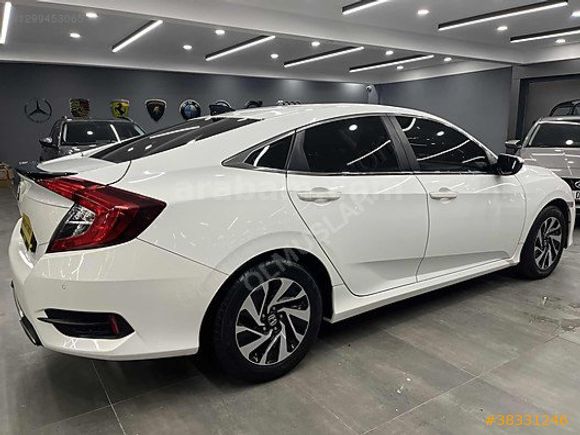 HONDA Civic. 1.6 İ-VTEC Elegance otomatik