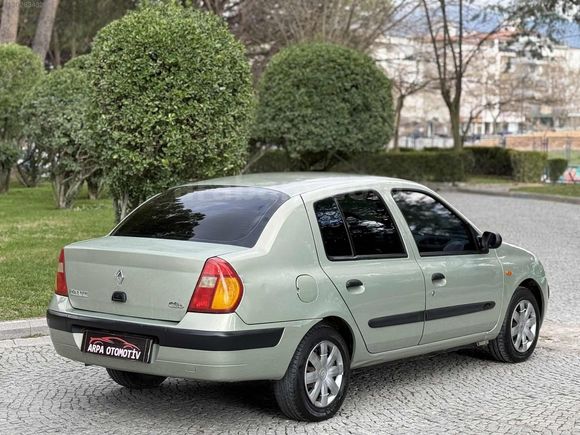 RENAULT CLİO 1.4 BENZİN&LPG KLİMA ORJİNAL EMSALSİZ TEMİZLİKTE