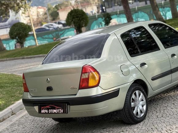 RENAULT CLİO 1.4 BENZİN&LPG KLİMA ORJİNAL EMSALSİZ TEMİZLİKTE
