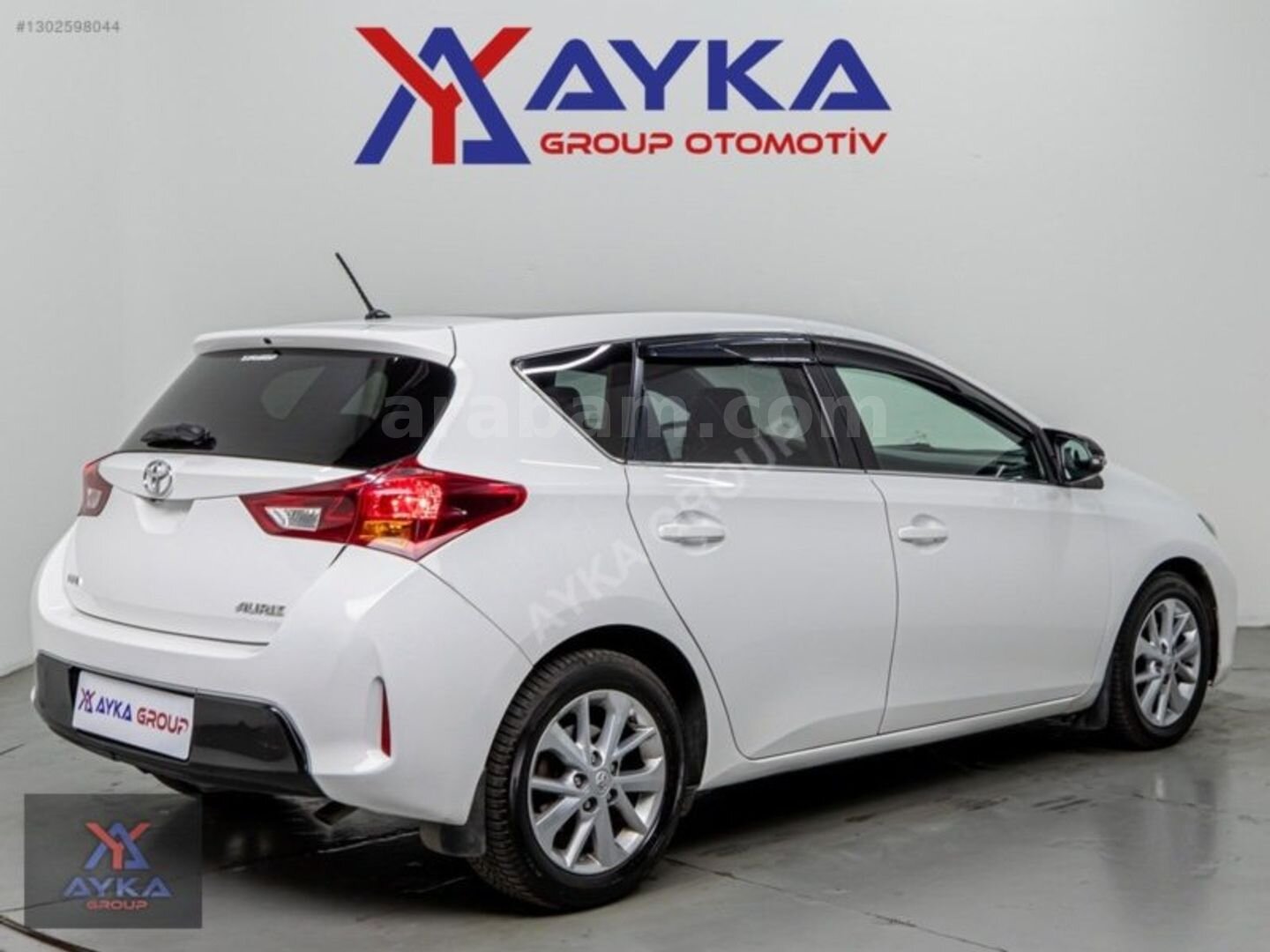 Galeriden Toyota Auris 1.4 D-4D Advance Skypack 2015 Model İstanbul 151.000 km Beyaz 5