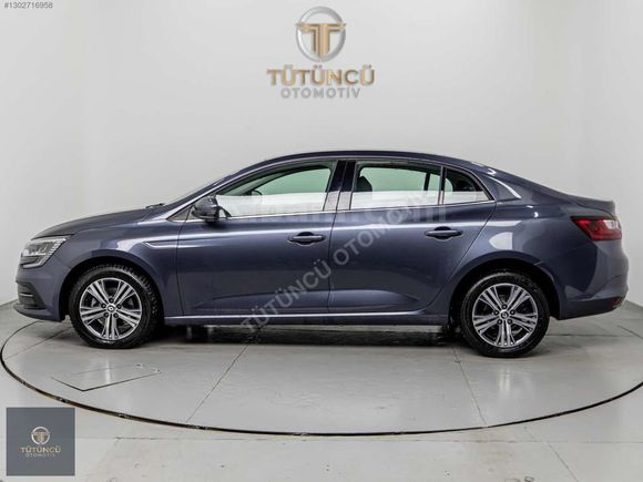 2024 MEGANE TOUCHPLUS GSR PAKET ŞERİT TKP 11.000KM GARANTİLİ %20