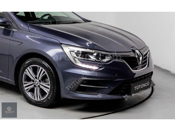 2024 MEGANE 1.3TCE 140HP TOUCH OTOMATİK 32.000KM BAKIMLI %20