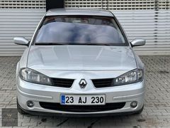 RENAULT LAGUNA 1.6 16V PRİVİLEGE KREDİ KARTI 12 TAKSİT