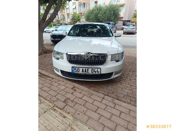 Sahibinden Skoda SuperB 1.6 TDI Active 2013 Model  240.000 km Beyaz