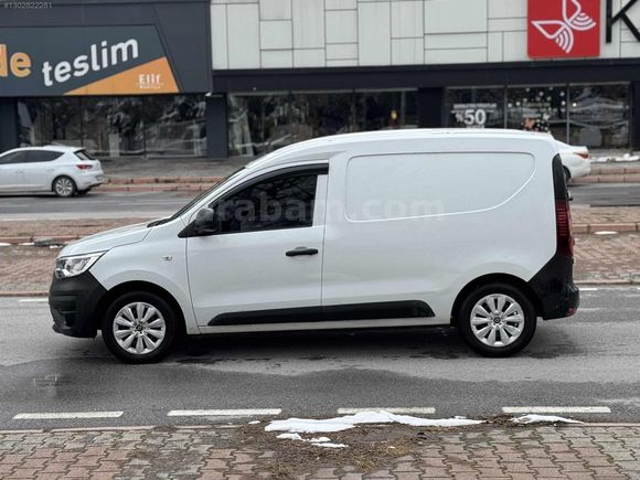 ARMAĞAN AUTODAN 2023 MODEL BOYASIZ FRİGOLU RENAULT EXPRESS