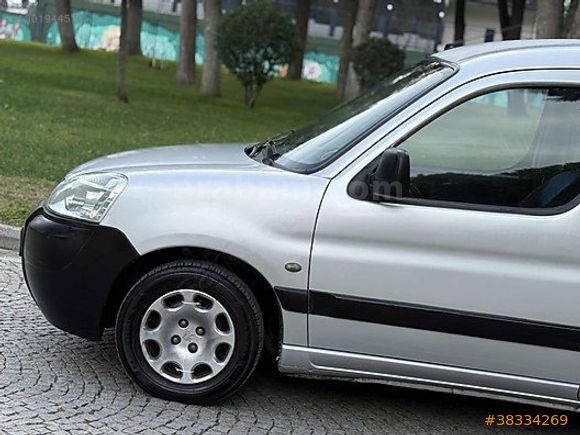 PEUGEOT PARTNER 1.9D KLİMALI DEĞİŞENSİZ ORJİNAL