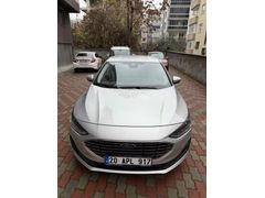 Sahibinden Ford Focus 1.5 TDCi Titanium X 2024 Model  15.000 km Gri (Gümüş)