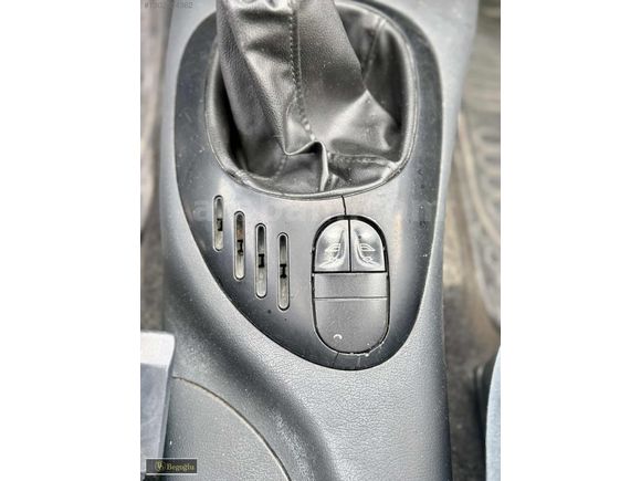 /BEGOĞLU OTOMOTİV/1999 FORD ESCORT CLX KLİMALI ZETECH FIRSAT