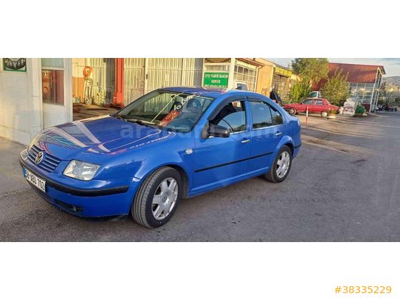 Sahibinden Volkswagen Bora 1.6 Comfortline 2001 Model Sivas 290.000 km Mavi